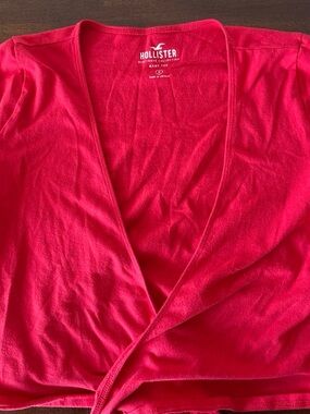 Hollister Red Baby Tee wraparound